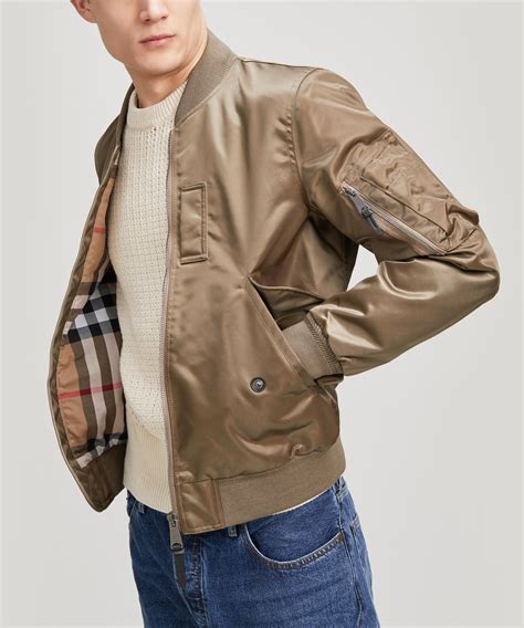 burberry bomberjack snelle|Men's Burberry Bomber Jackets .